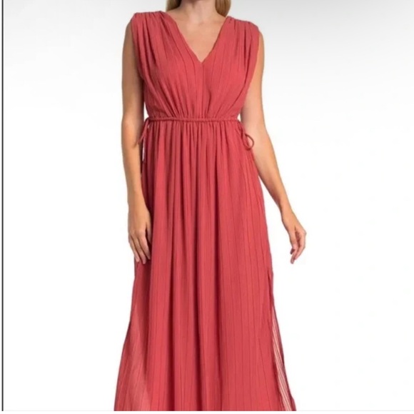 ASTR The Label Clay Pleated Drop Waist Maxi Dress - Picture 1 of 10